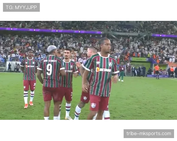 罗德里戈与巴西老将深入交流，经验传承助力新生代球员成长