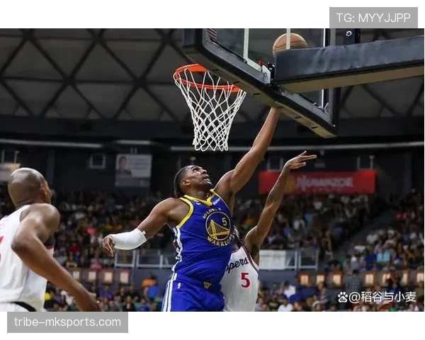 戴维斯关键先生再发威，强势表现助球队逆转取胜