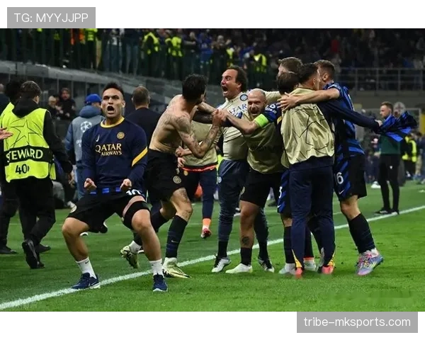 巴萨进攻看似流畅，实则纵深消失、套路僵化